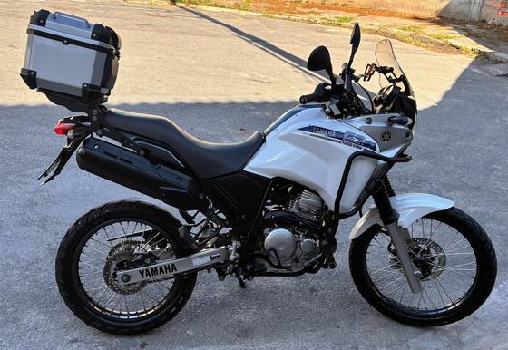 YAMAHA XTZ 250 TÉNÉRÉ 